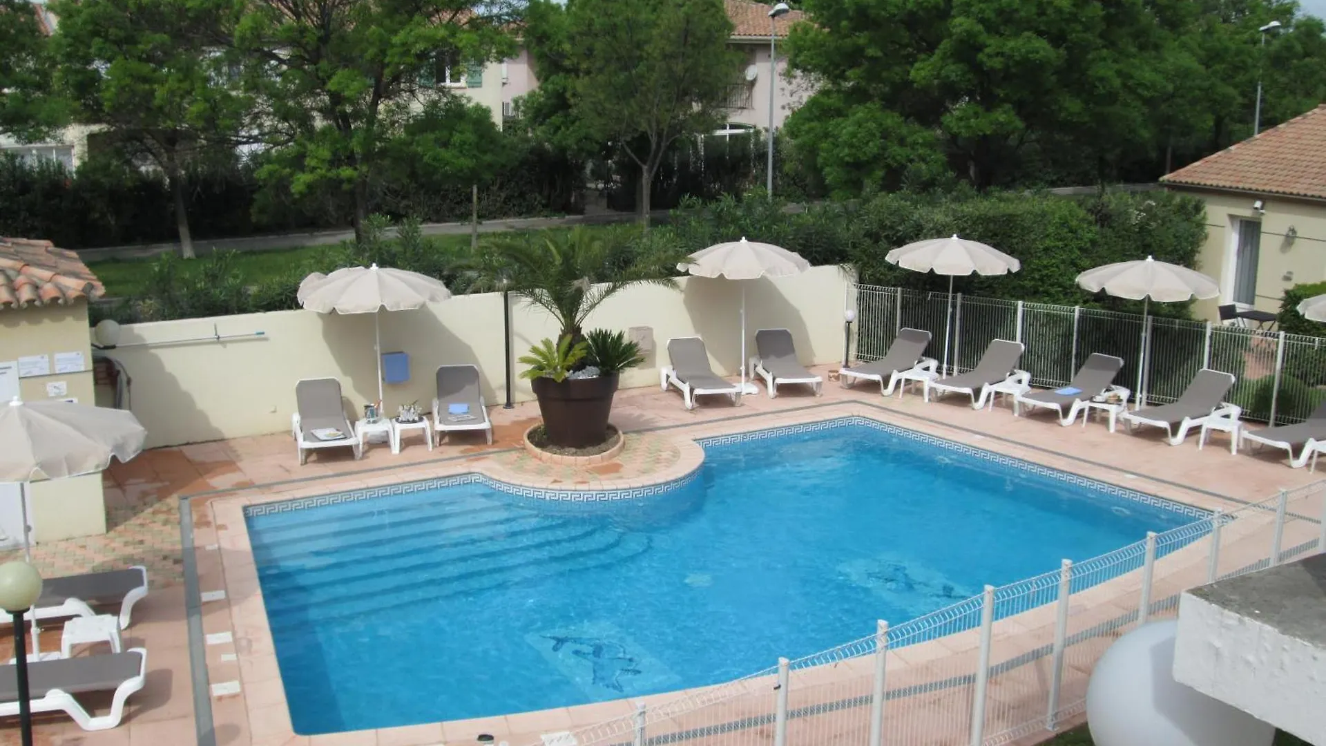 Top Motel Istres