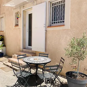 Le Meuble Du Rouquier Au Coeur De La Appartement